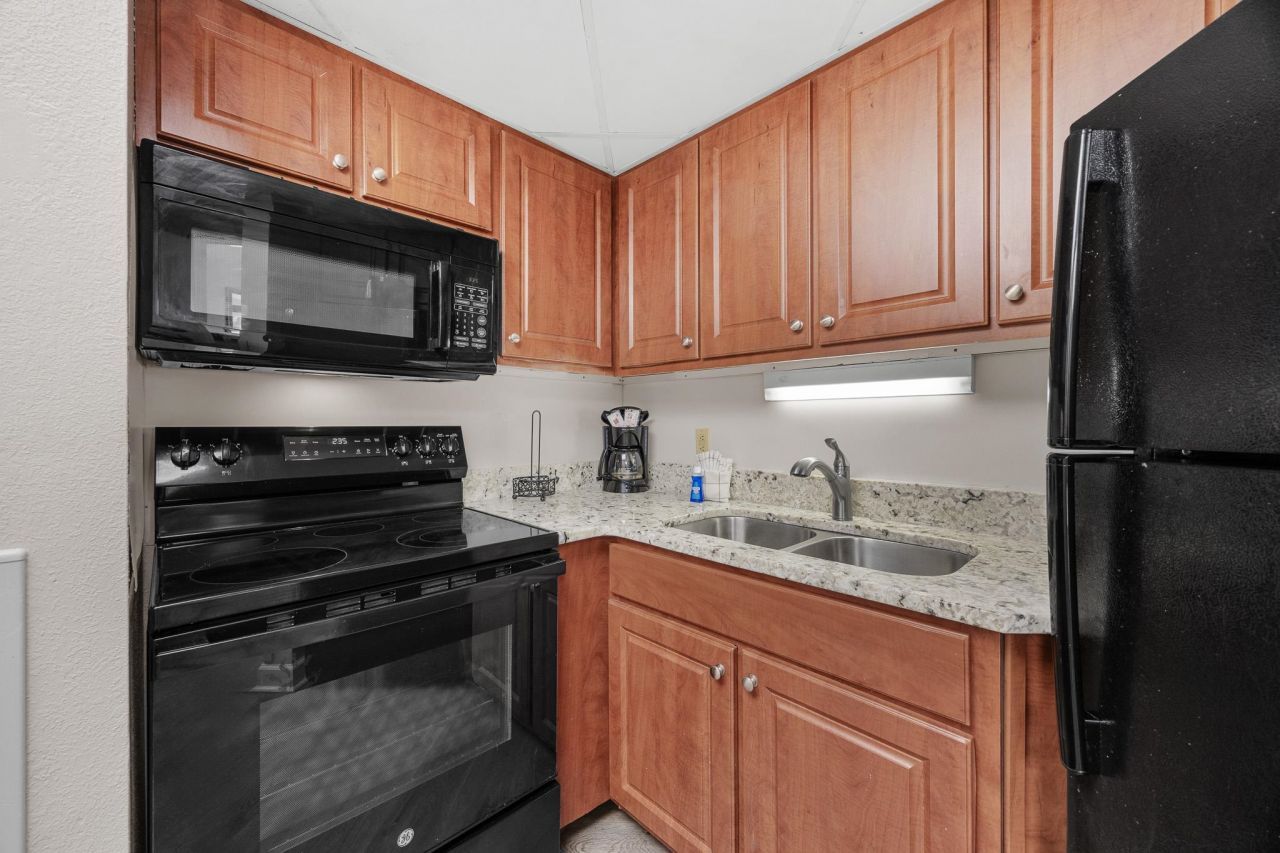 1501 S Ocean Blvd. Photo 11