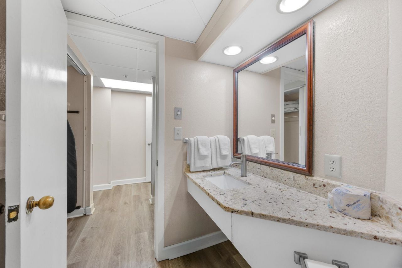 1501 S Ocean Blvd. Photo 20