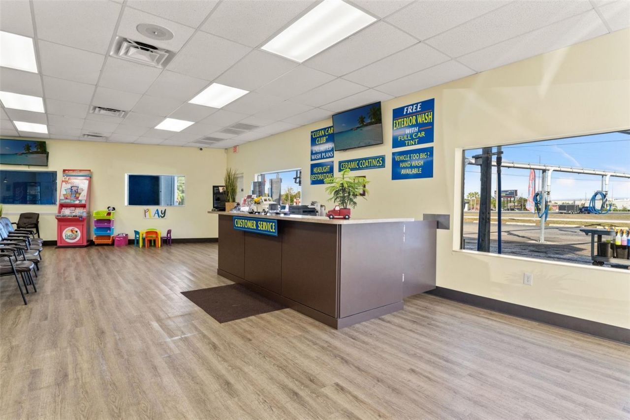 1108 Commercial Way, Spring Hill, FL 34606 Photo