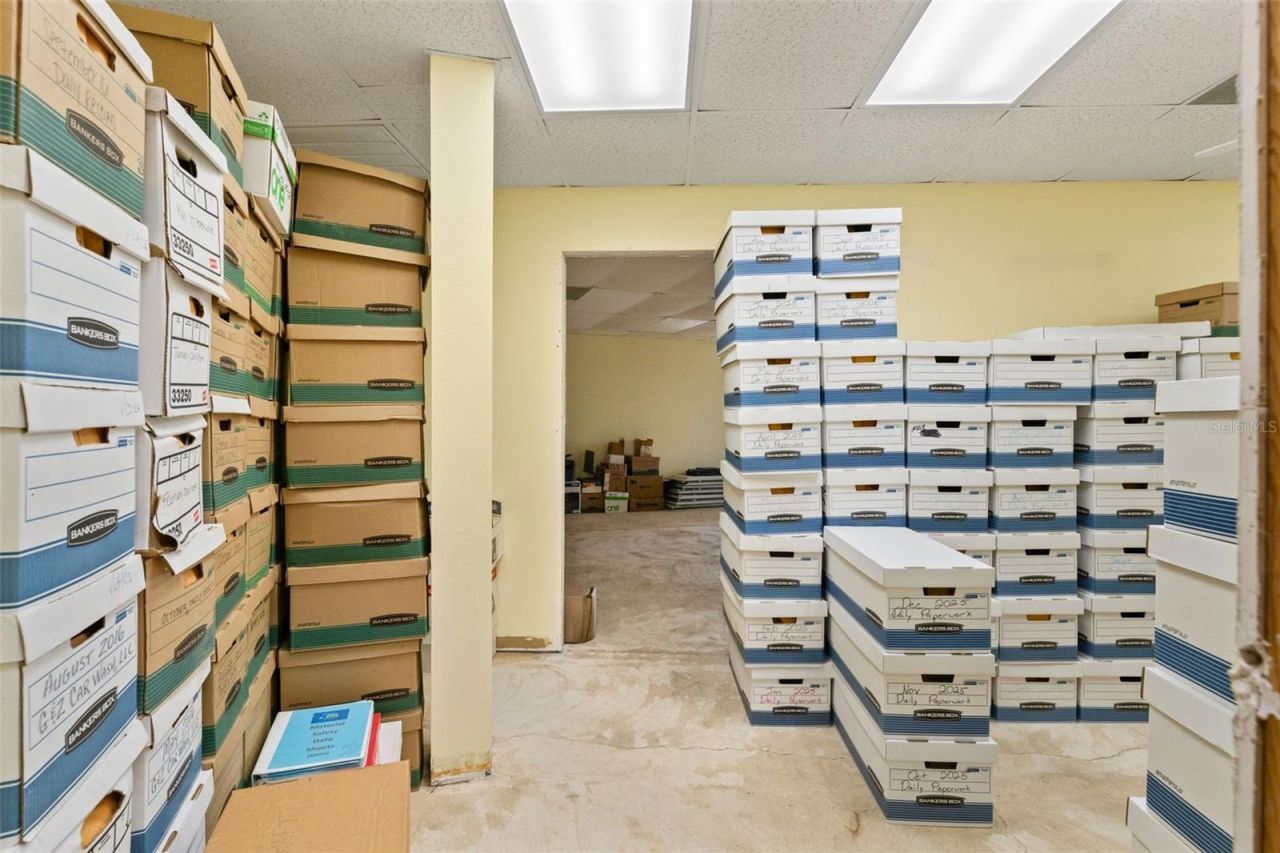 1108 Commercial Way, Spring Hill, FL 34606 Photo