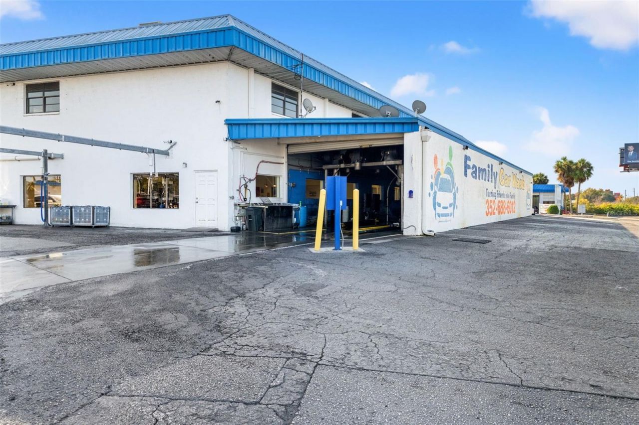 1108 Commercial Way, Spring Hill, FL 34606 Photo