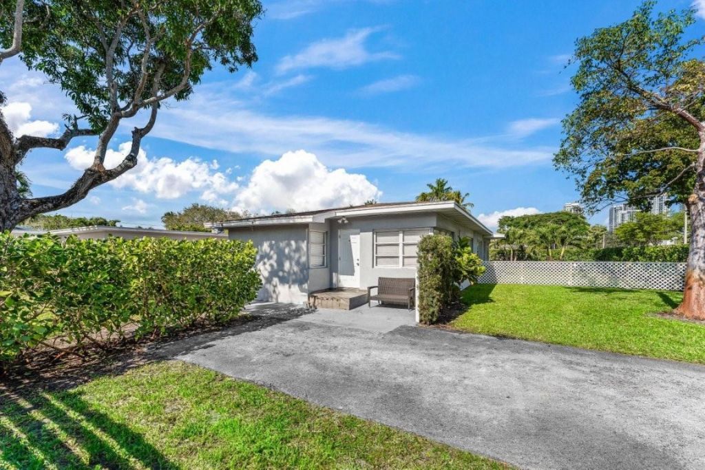 1003 SW 4th Avenue, Unit 2, Fort Lauderdale, FL 33315 Photo