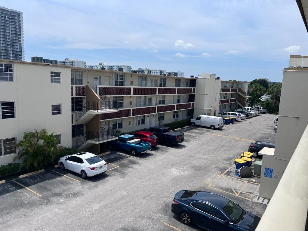 1800 79th Street Causeway, Unit 109, North Bay Village, FL 33141 Photo