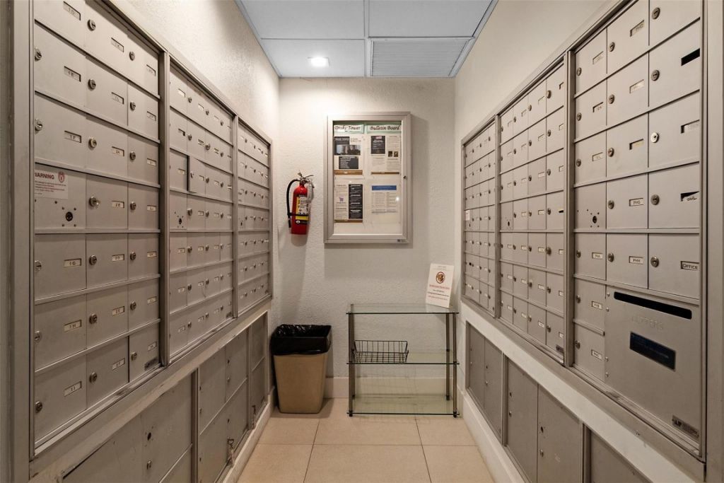 Please Call For Address, Fort Lauderdale, FL 33311 Photo