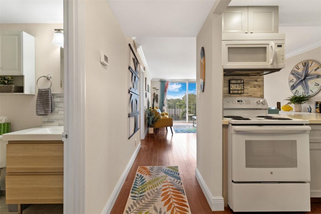 Please Call For Address, Fort Lauderdale, FL 33311 Photo