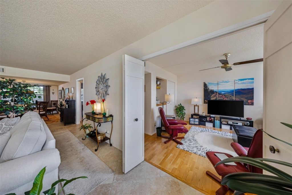 3980 Oaks Clubhouse Drive, Unit 210, Pompano Beach, FL 33069 Photo