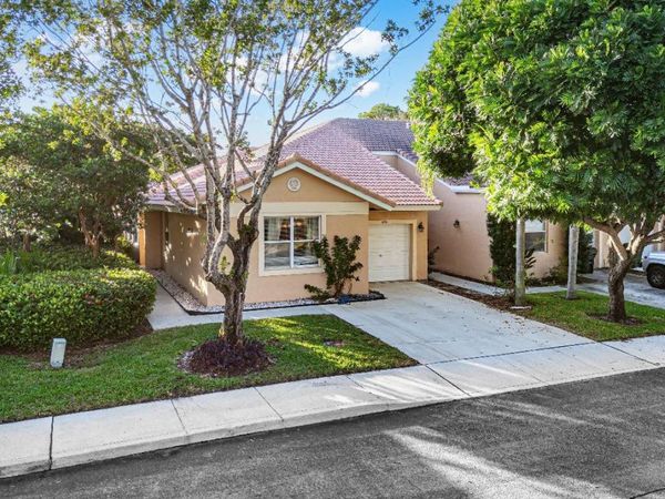 370 Coral Trace Lane, Delray Beach, FL 33445