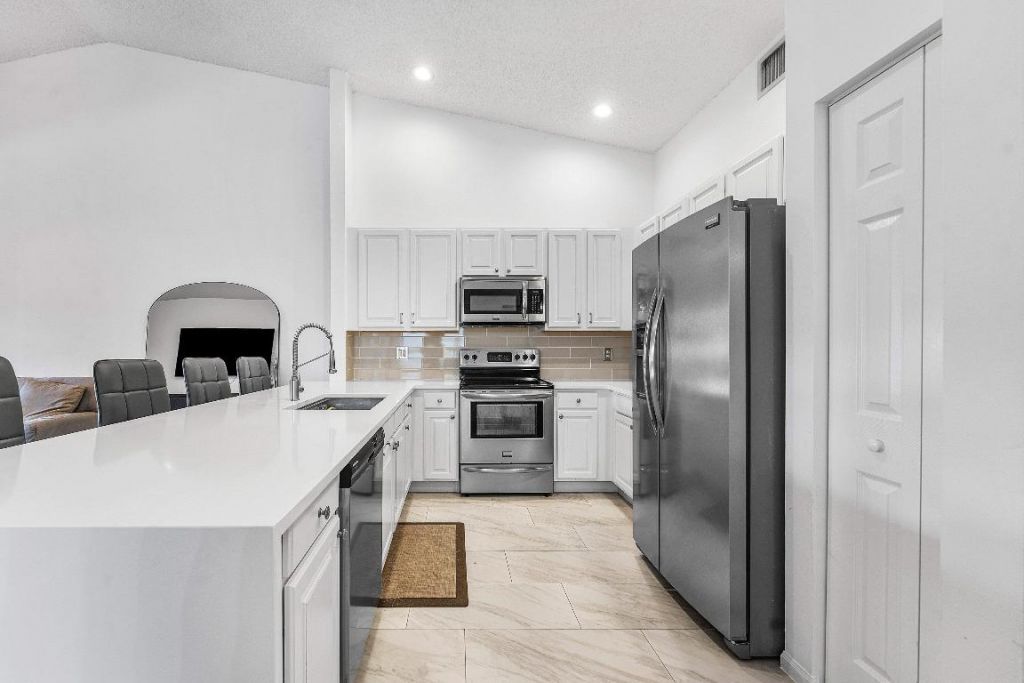 370 Coral Trace Lane, Delray Beach, FL 33445 Photo