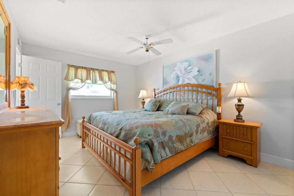 2081 SW 12th Avenue, Boynton Beach, FL 33426 Photo