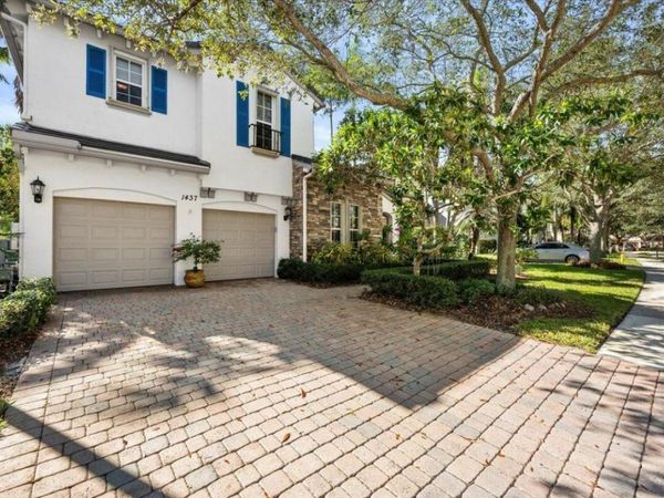 1437 Barlow Court, Palm Beach Gardens, FL 33410