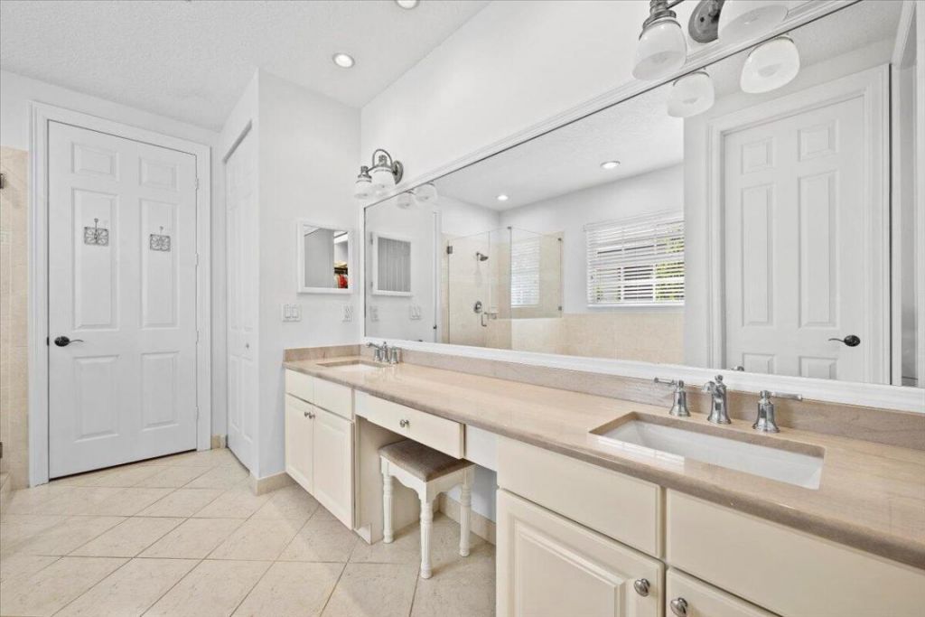 1437 Barlow Court, Palm Beach Gardens, FL 33410 Photo