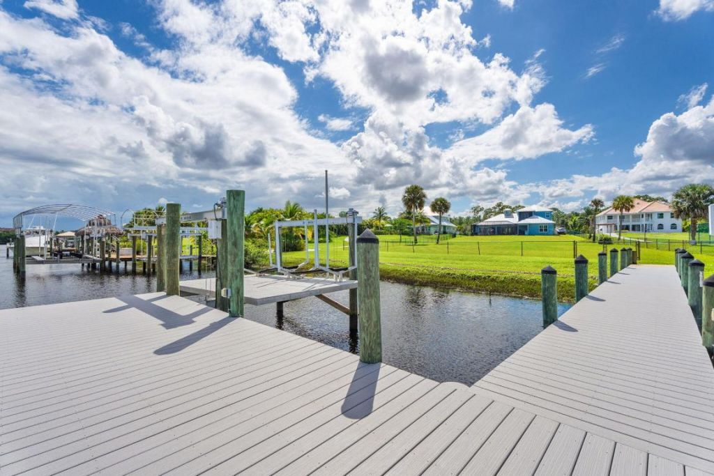 2441 SE North Lookout Boulevard, Port Saint Lucie, FL 34984 Photo