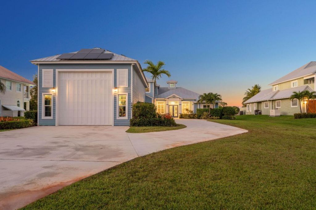 2441 SE North Lookout Boulevard, Port Saint Lucie, FL 34984 Photo