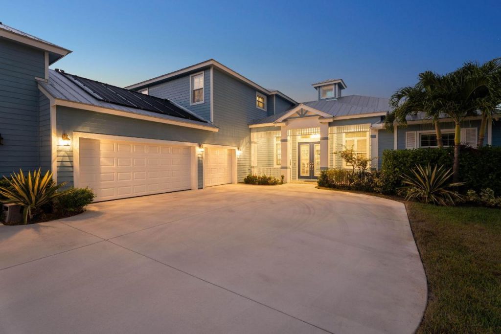 2441 SE North Lookout Boulevard, Port Saint Lucie, FL 34984 Photo