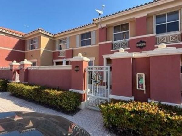 6015 NW 116th Pl , Unit 465, Doral, FL 33178