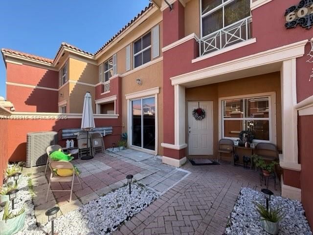6015 NW 116th Pl , Unit 465, Doral, FL 33178 Photo