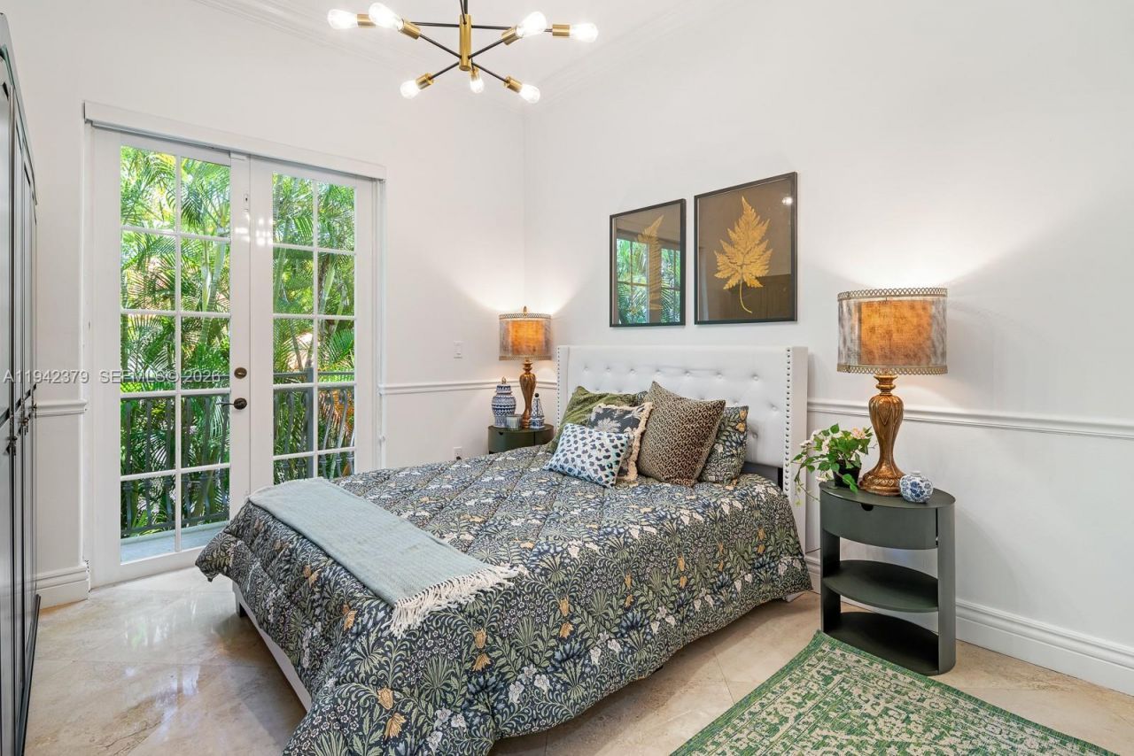 1224 Almeria Ave, Coral Gables, FL 33134 Photo