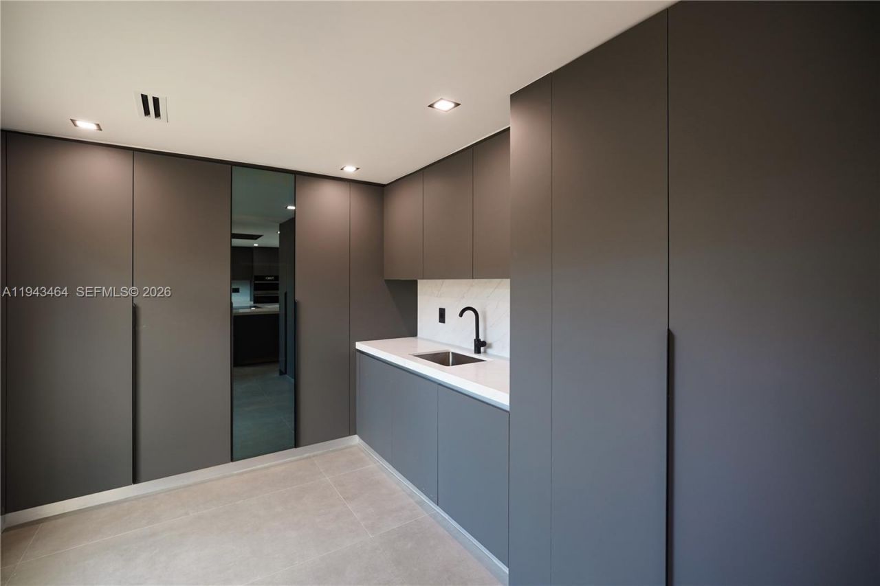 7765 SW 57th Ter, Miami, FL 33143 Photo