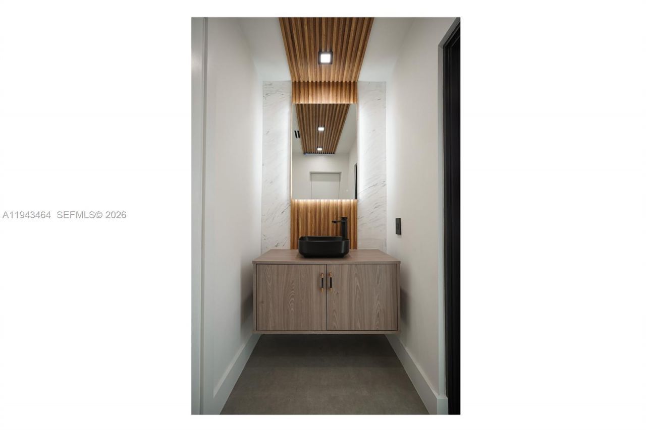 7765 SW 57th Ter, Miami, FL 33143 Photo