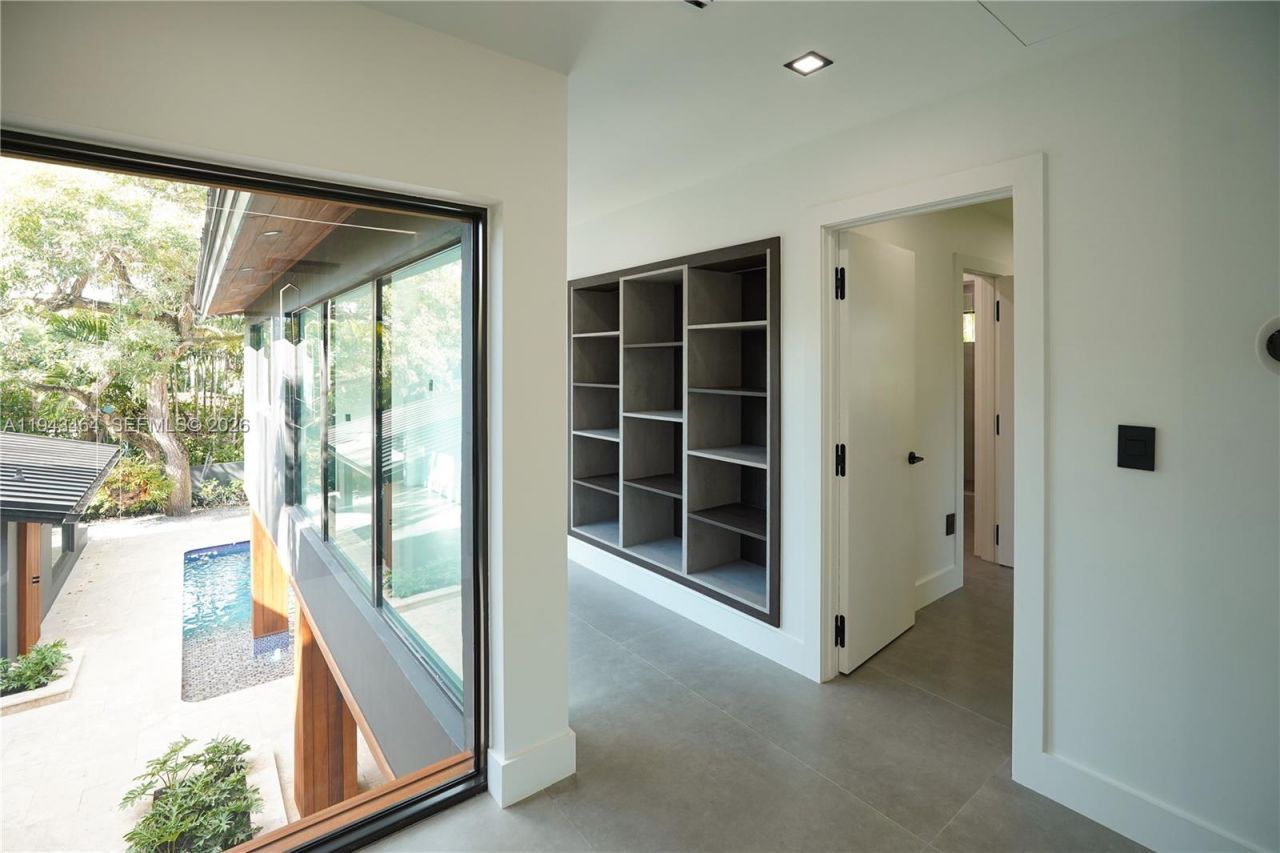 7765 SW 57th Ter, Miami, FL 33143 Photo