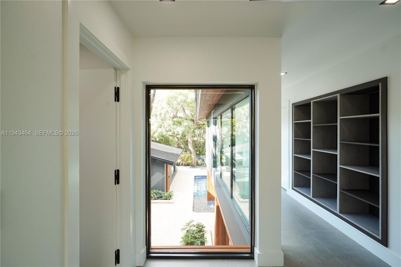 7765 SW 57th Ter, Miami, FL 33143 Photo