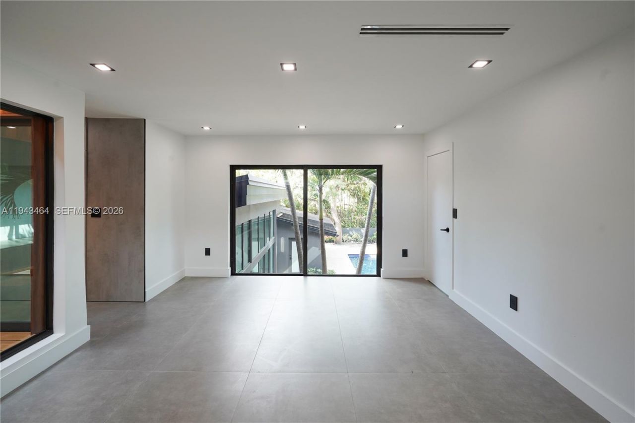 7765 SW 57th Ter, Miami, FL 33143 Photo