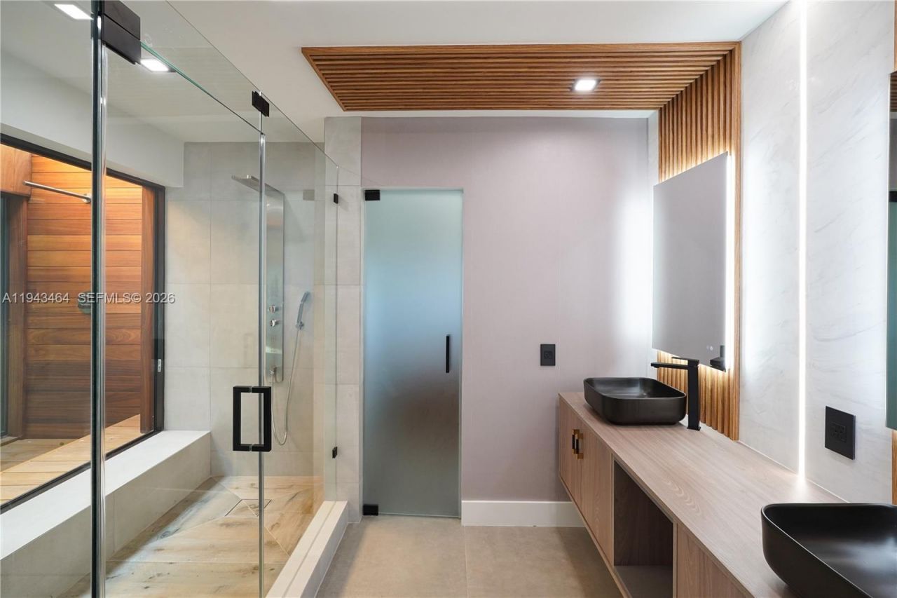 7765 SW 57th Ter, Miami, FL 33143 Photo