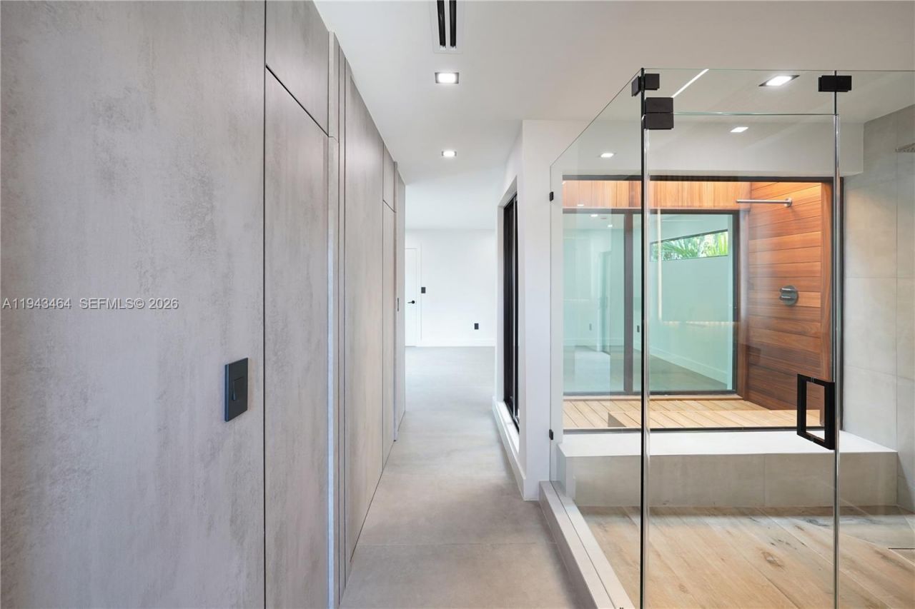 7765 SW 57th Ter, Miami, FL 33143 Photo