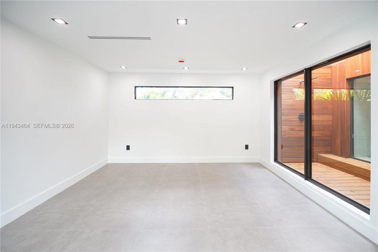 7765 SW 57th Ter, Miami, FL 33143 Photo