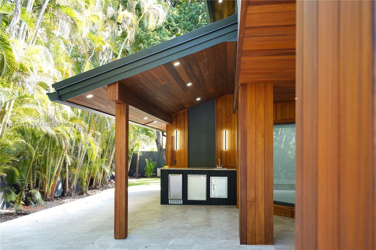 7765 SW 57th Ter, Miami, FL 33143 Photo