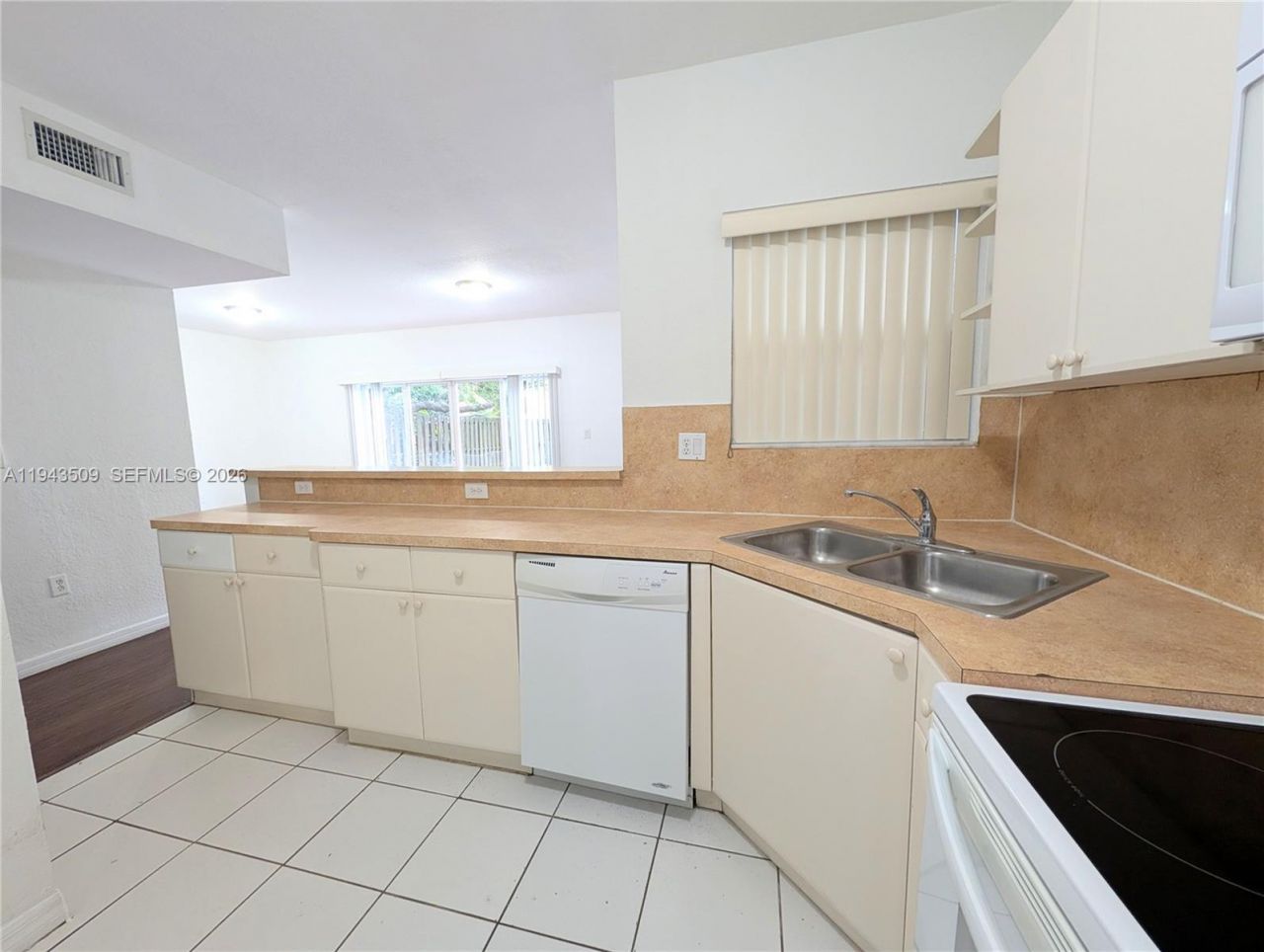 825 SW 6th Pl, Florida City, FL 33034 Photo