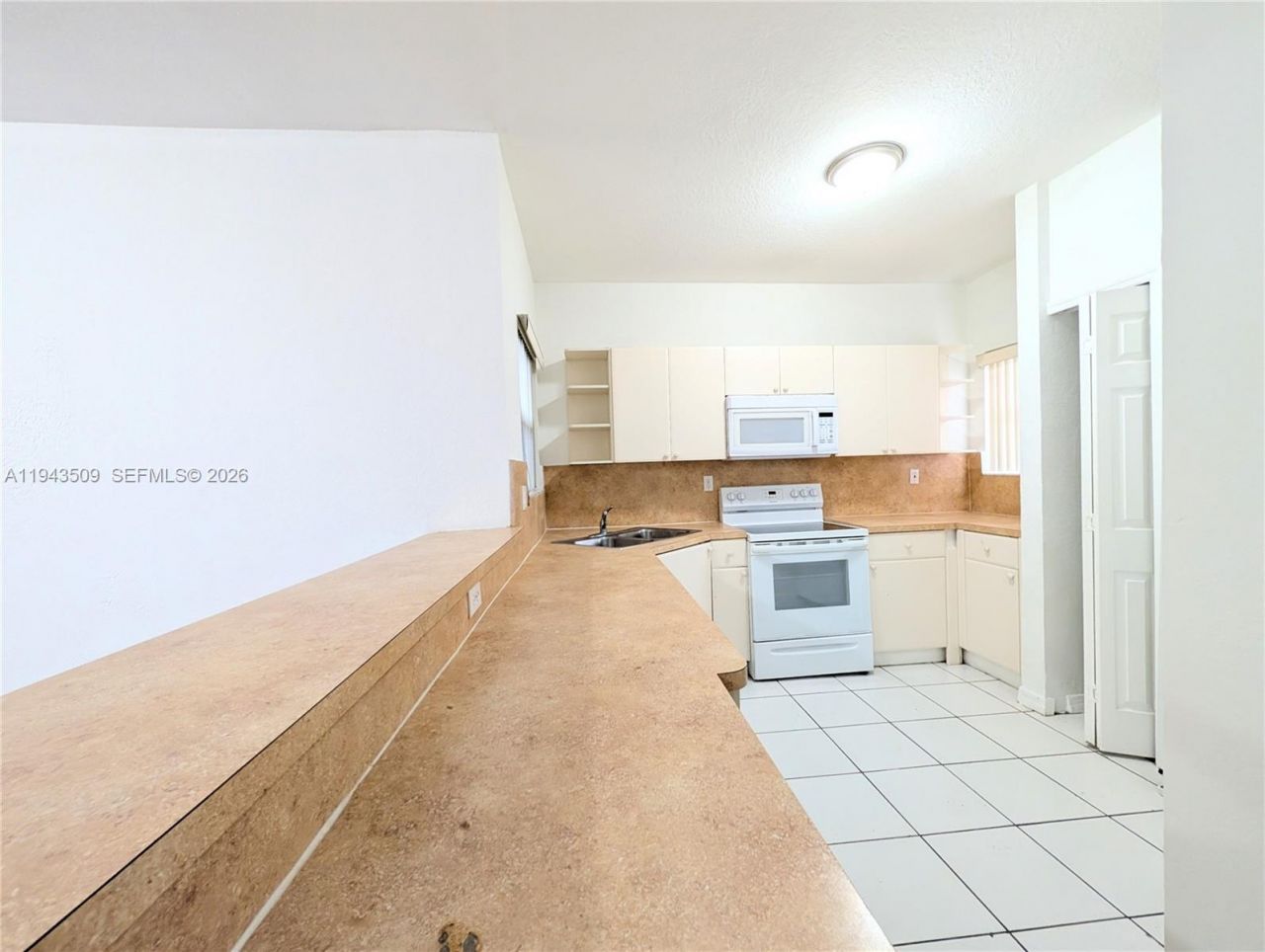 825 SW 6th Pl, Florida City, FL 33034 Photo