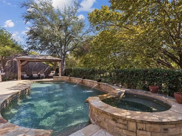 2628 Elmbrook Drive, Carrollton, TX 75010