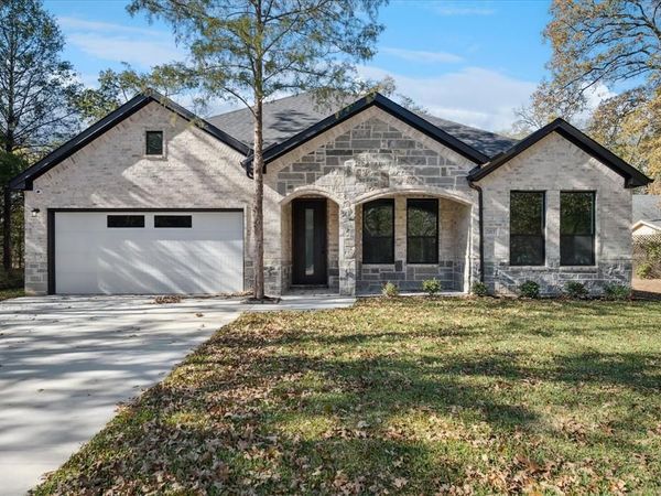 207 Driftwood Drive , Trinidad, TX 75163