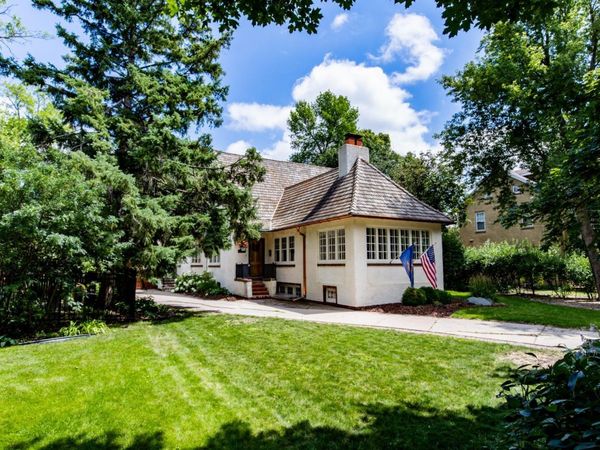 1125 5th Street N, Fargo, ND 58102