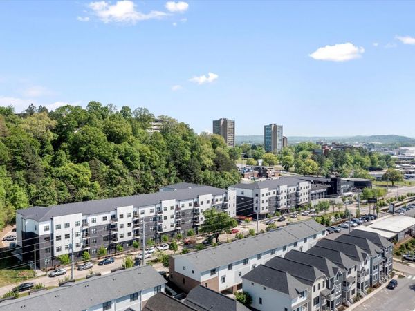 782 Riverfront Parkway , Unit 107, Chattanooga, TN 37402