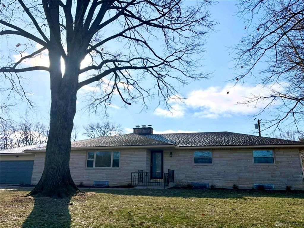 152 Cheltenham Drive, Centerville, OH 45459 Main Photo