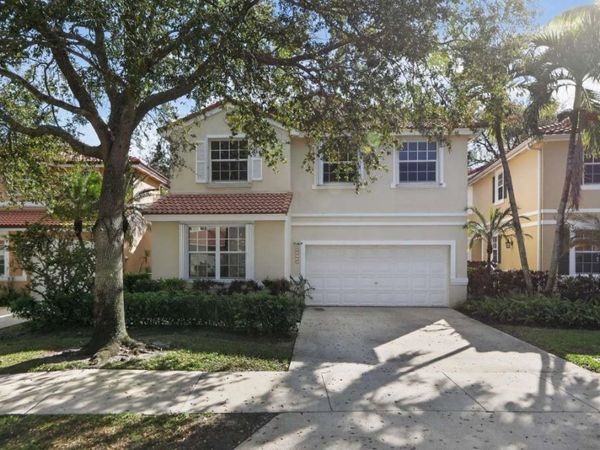 15158 SW 49th St, Davie, FL 33331