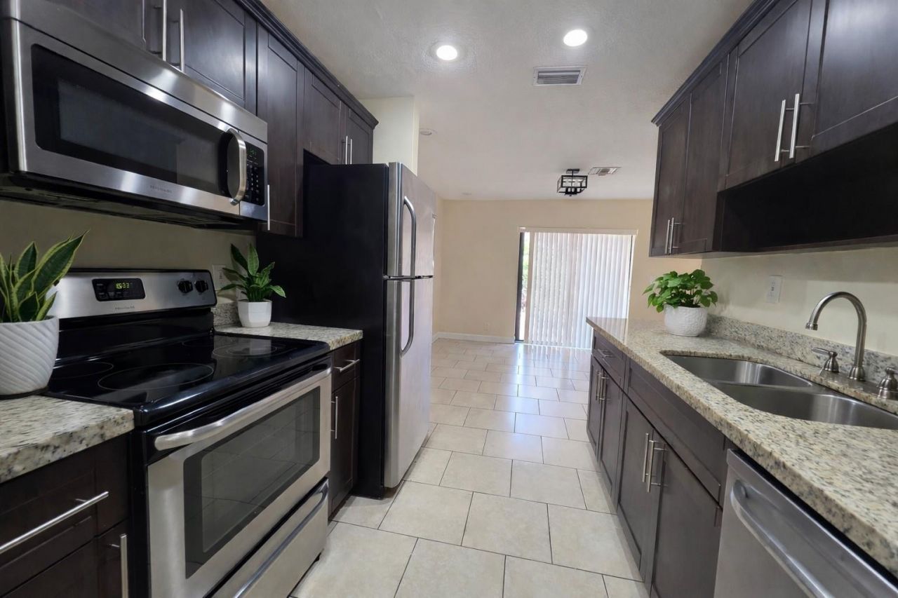 3591 NW 78th Lane, Coral Springs, FL 33065 Photo