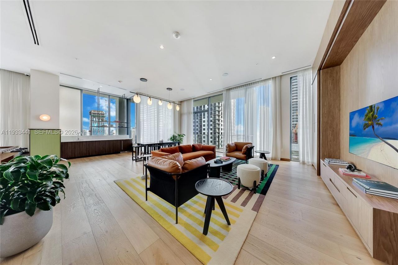 11 NE 6th Street, Unit 3209, Miami, FL 33132 Photo