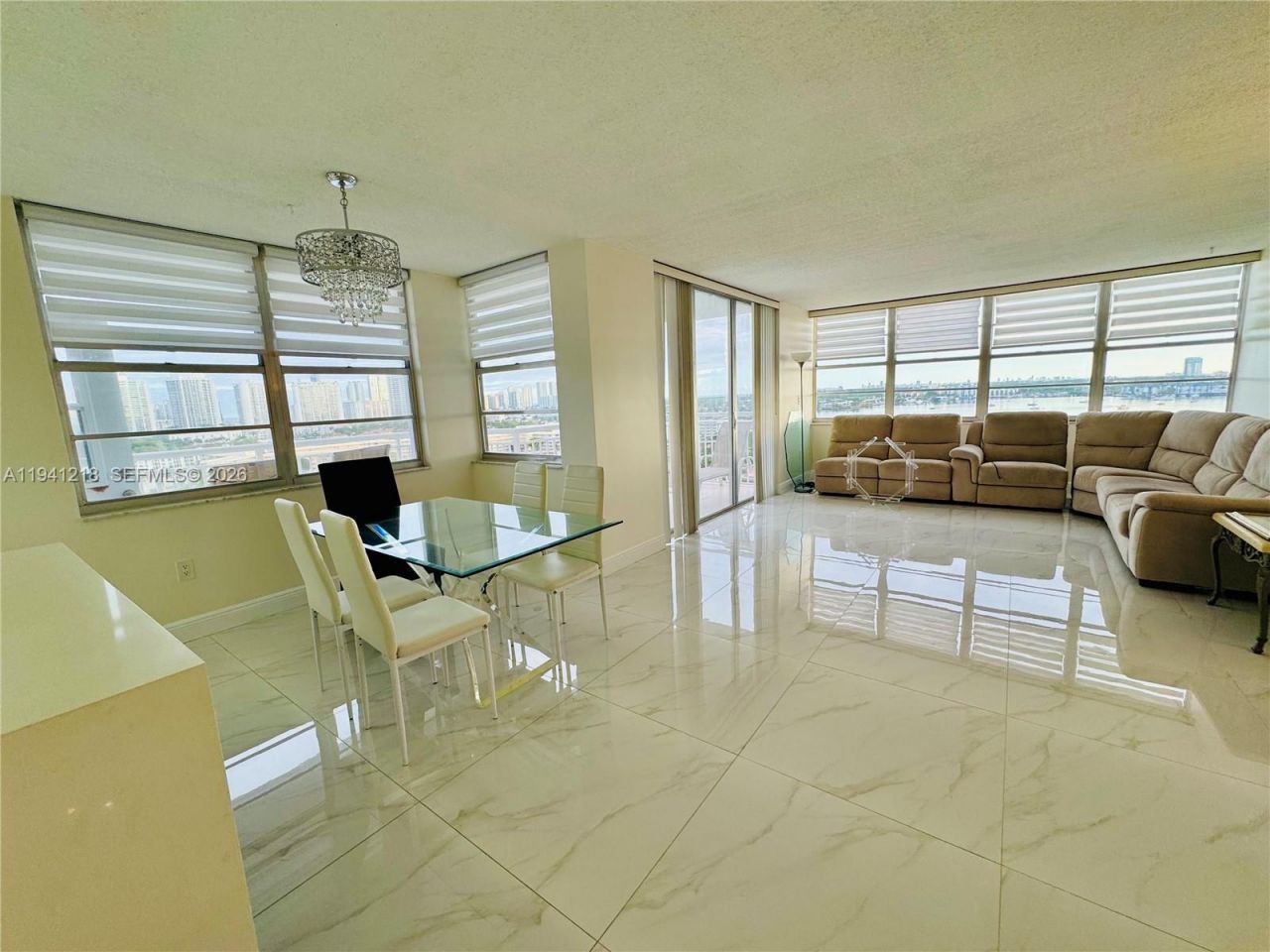 18041 Biscayne Blvd *boat Slip & Unit*, Unit 1605, Aventura, FL 33160 Photo