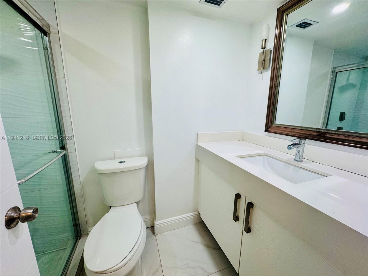 18041 Biscayne Blvd *boat Slip & Unit*, Unit 1605, Aventura, FL 33160 Photo