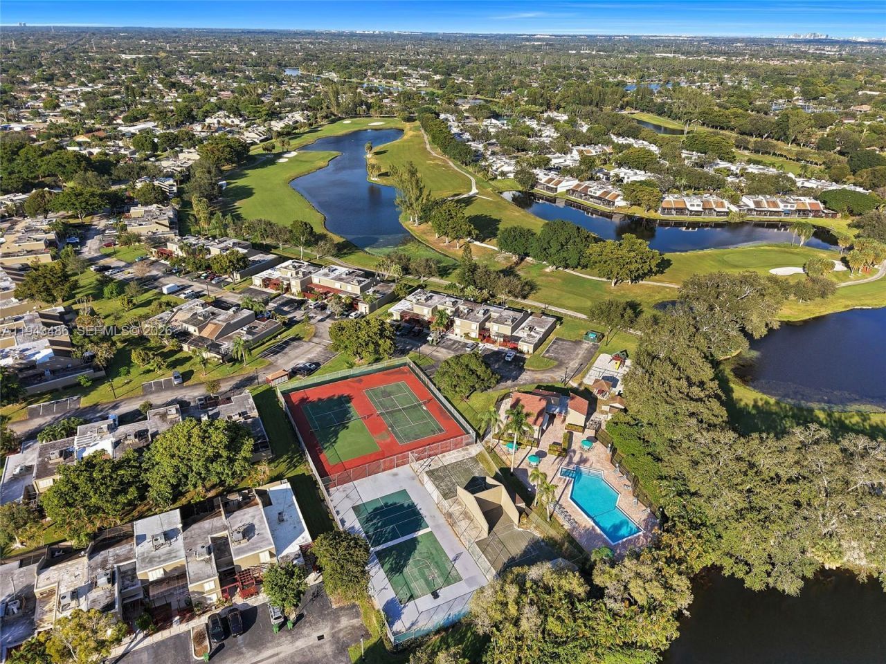 10911 Cedar Ln, Pembroke Pines, FL 33026 Photo