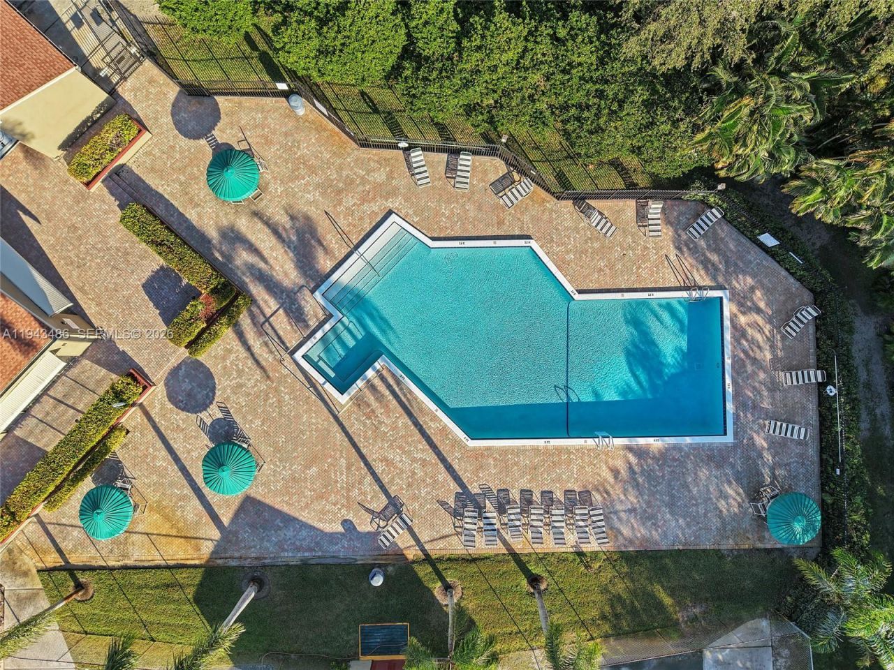 10911 Cedar Ln, Pembroke Pines, FL 33026 Photo