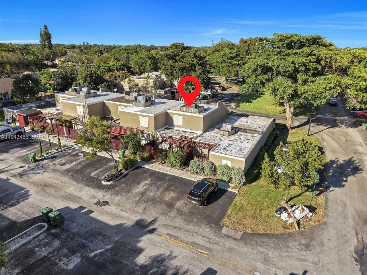 10911 Cedar Ln, Pembroke Pines, FL 33026 Photo