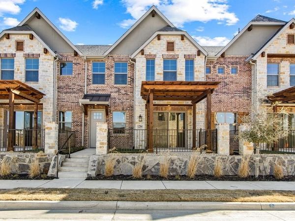 1204 Armstrong, The Colony, TX 75056