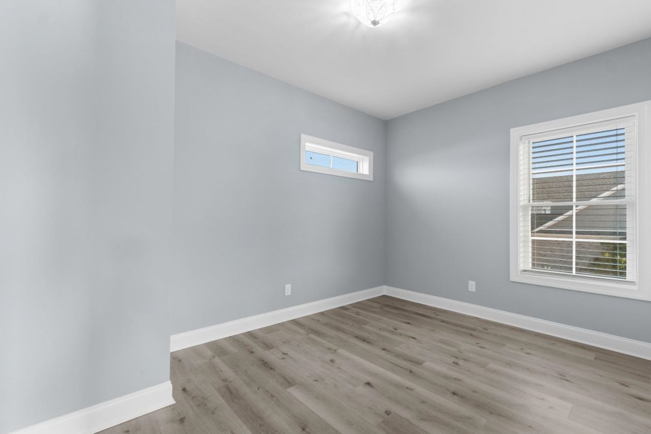 845 Waterton Ave. Photo 21