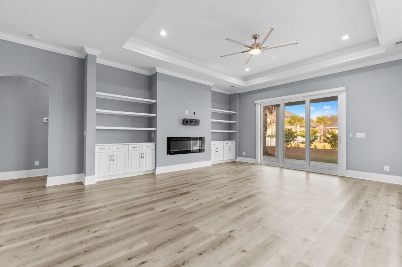 845 Waterton Ave. Photo 9