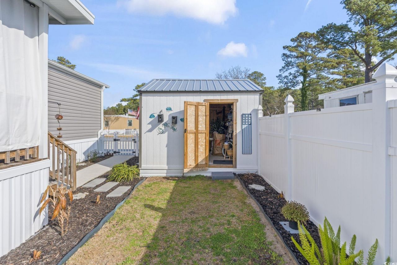 1525 Capella Ln. Photo 25