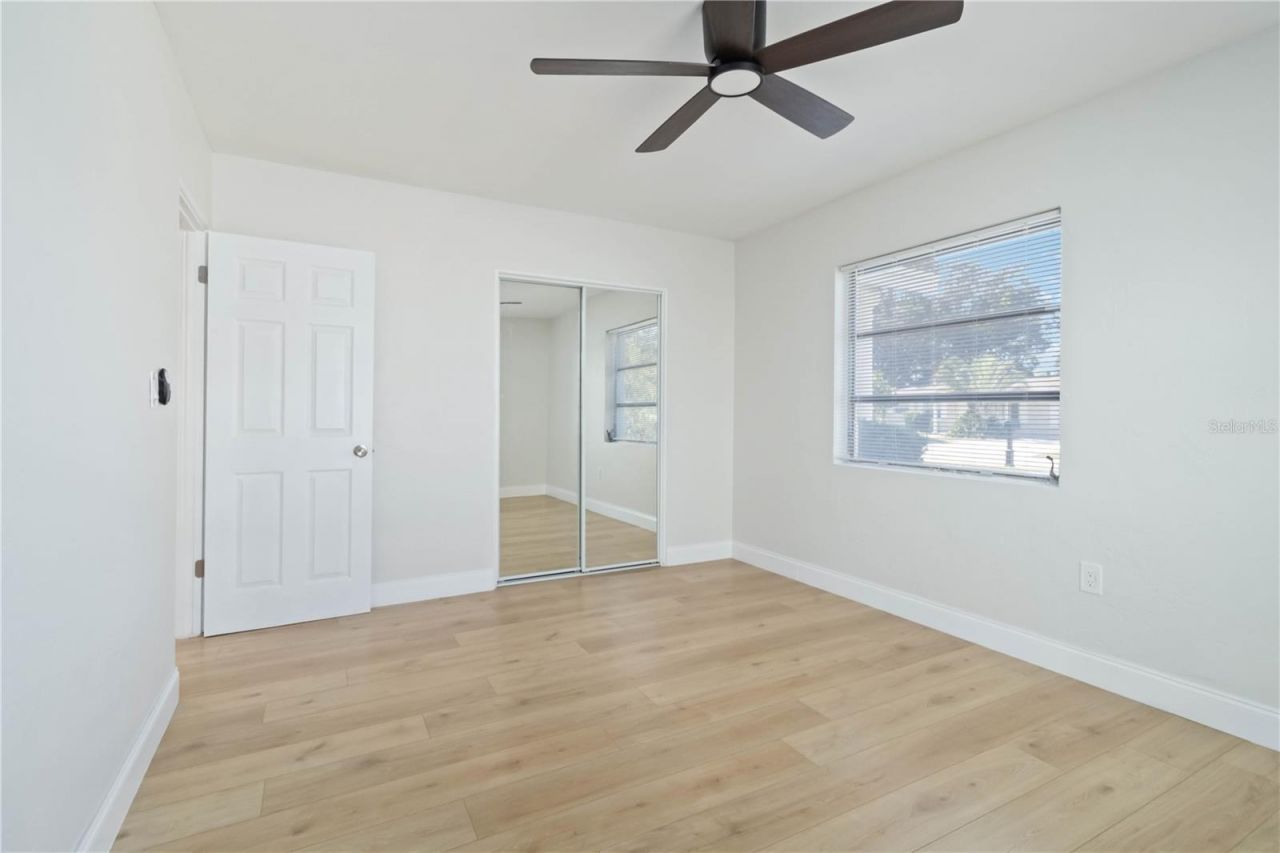 5337 60th Street N, Kenneth City, FL 33709 Photo